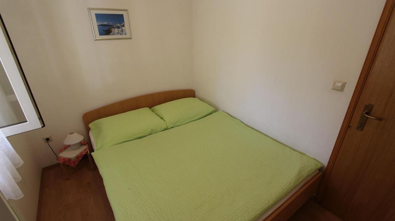 Apartments Serbecic Malinska Eksteriør bilde